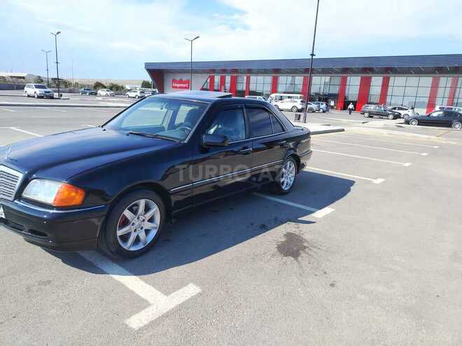 Mercedes C 220-2