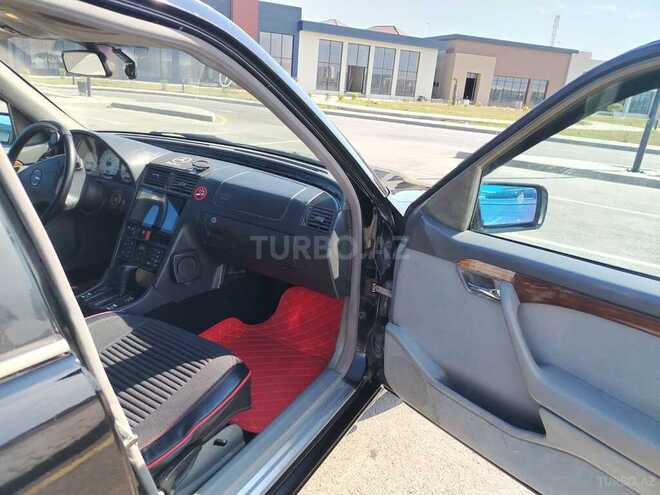 Mercedes C 220-12