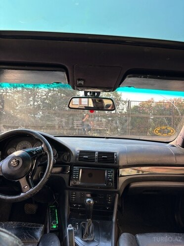 BMW 525-12