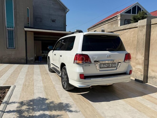 Toyota Land Cruiser-13