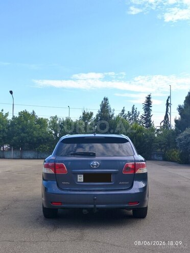 Toyota Avensis-7