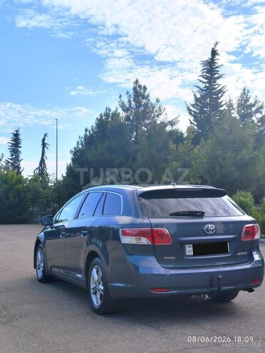 Toyota Avensis-6