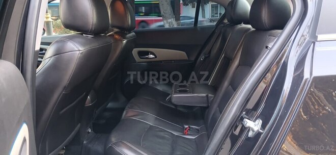 Chevrolet Cruze-9