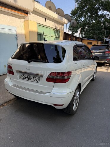 Mercedes B 170-6