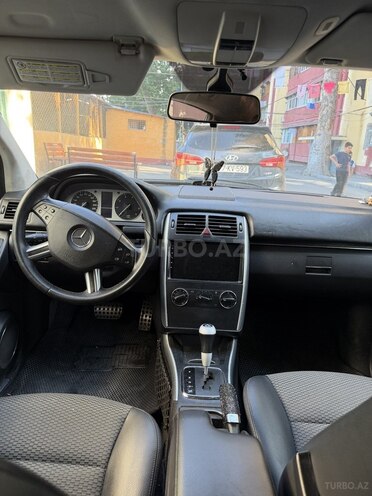 Mercedes B 170-9