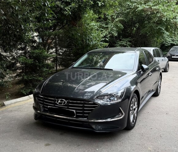 Hyundai Sonata-1