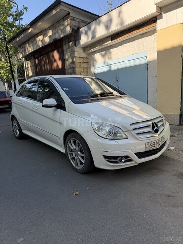 Mercedes B 170-4