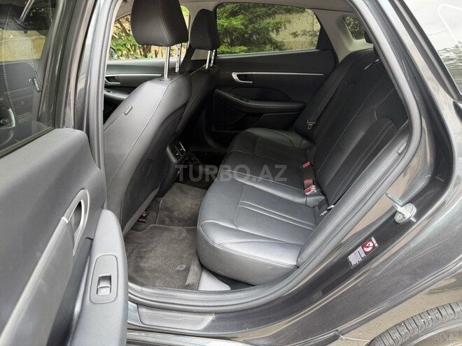 Hyundai Sonata-10