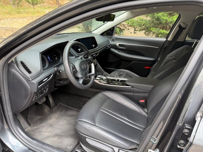 Hyundai Sonata-8