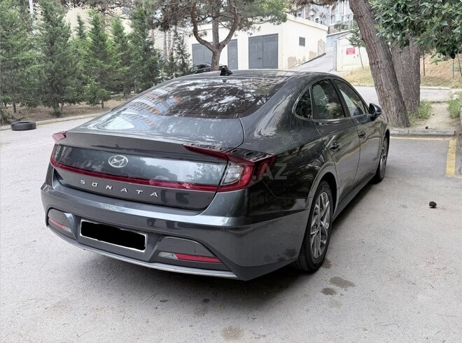 Hyundai Sonata-6