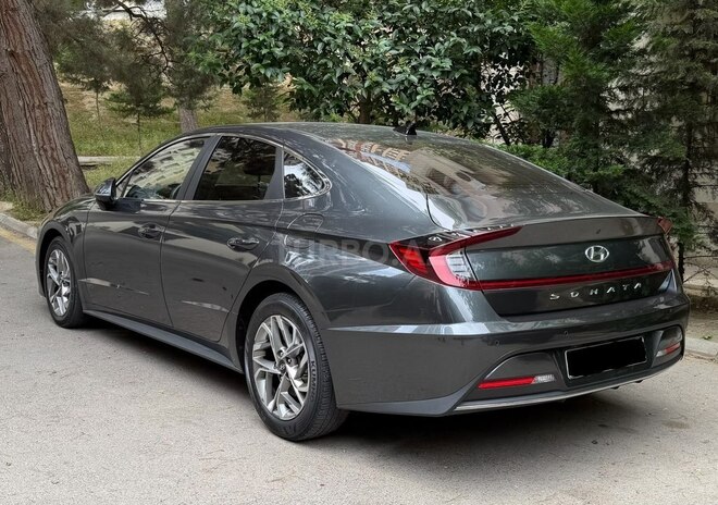Hyundai Sonata-3