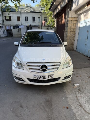 Mercedes B 170-1