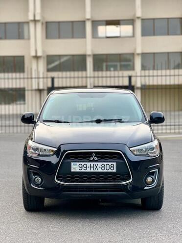 Mitsubishi Outlander Sport-10