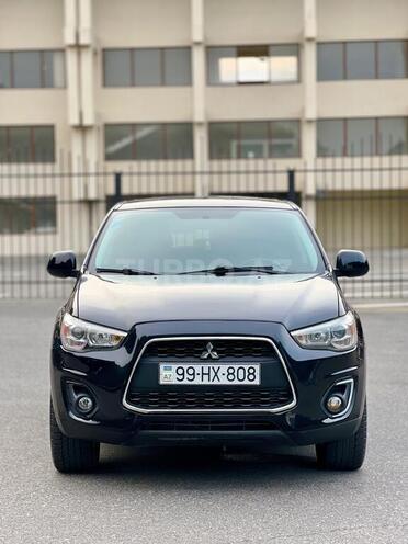 Mitsubishi Outlander Sport-11