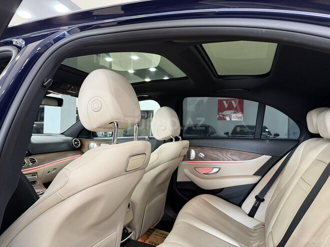 Mercedes E 300-14