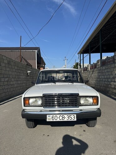 LADA (VAZ) 2107-1