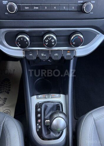 Kia Rio-14