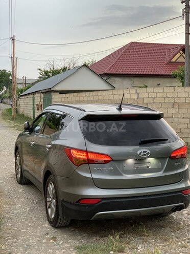 Hyundai Santa Fe-6