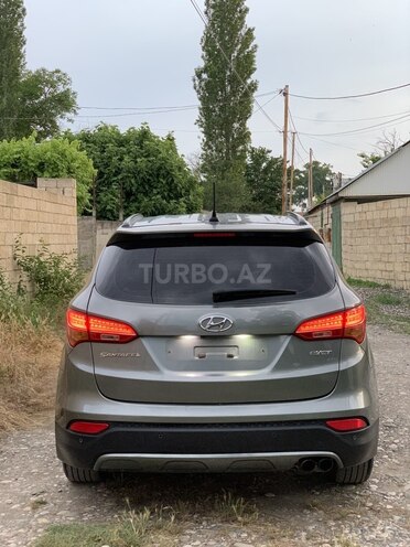 Hyundai Santa Fe-4
