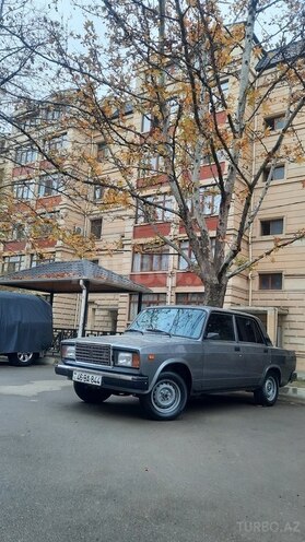 LADA (VAZ) 2107-1