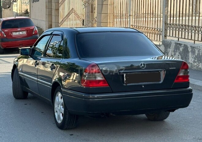 Mercedes C 200-3