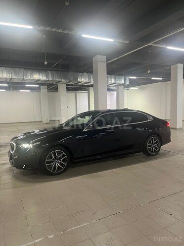 BMW i5-5