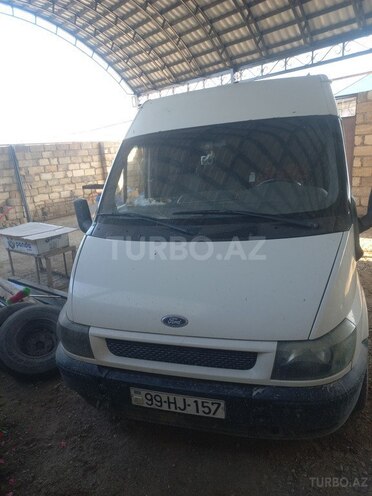 Ford Transit-3
