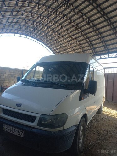Ford Transit-6
