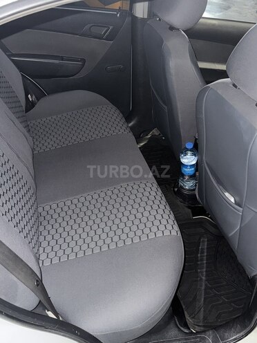 Chevrolet Aveo-8