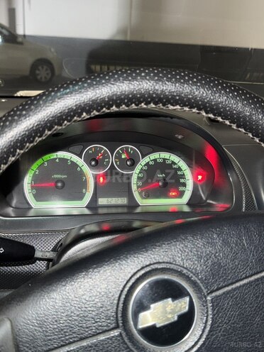 Chevrolet Aveo-10