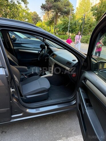 Opel Astra-10
