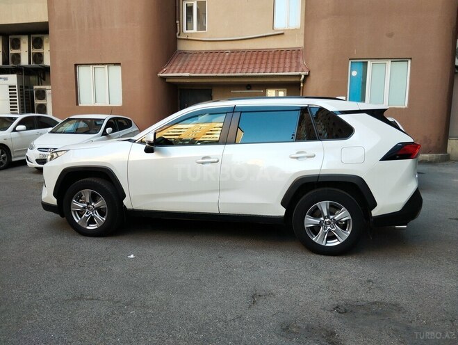 Toyota RAV4-4