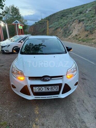Ford Focus-3