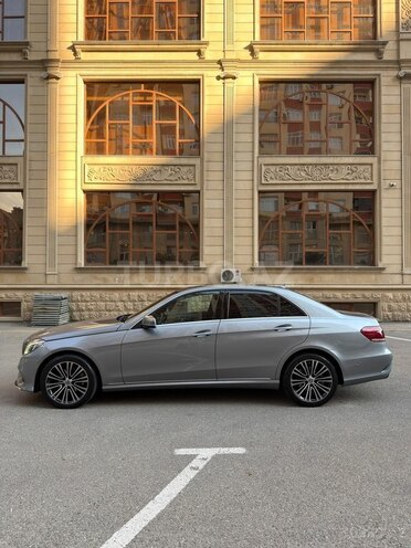 Mercedes E 220-5