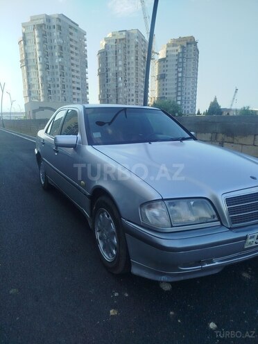 Mercedes C 180-4