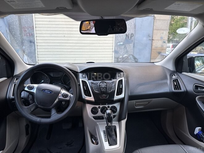 Ford Focus-3