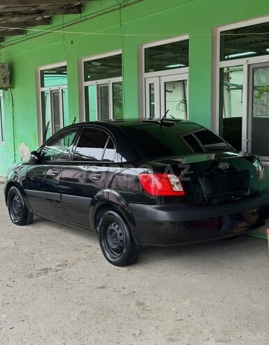 Kia Rio-5