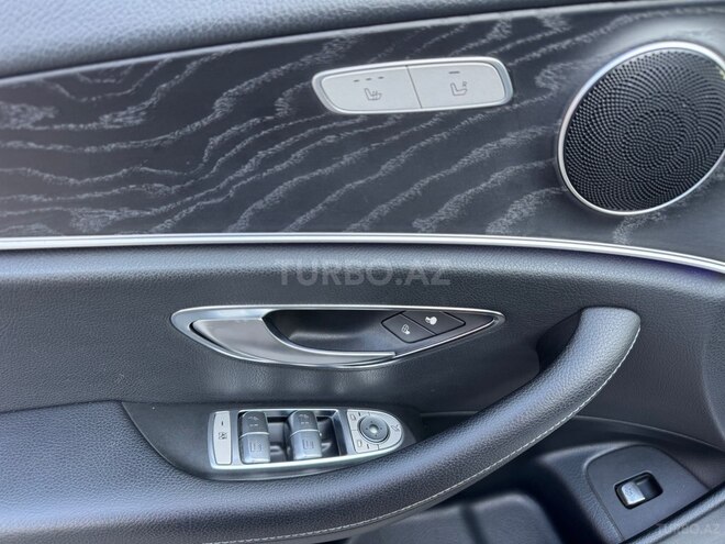 Mercedes E 220 d-7