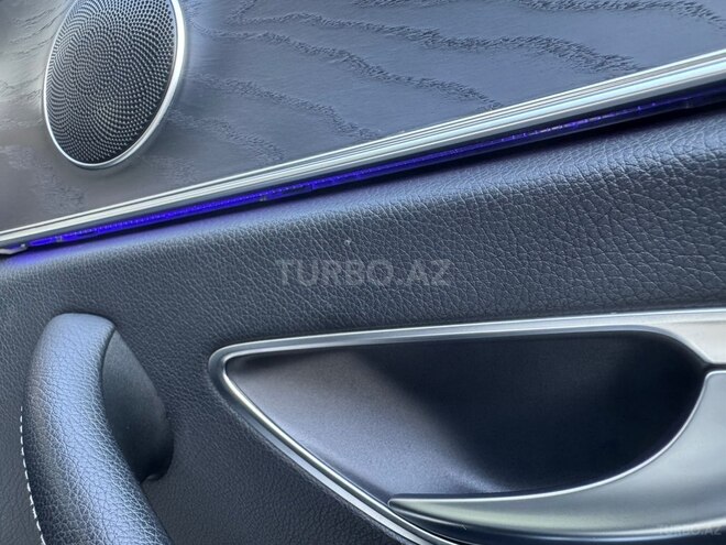 Mercedes E 220 d-15