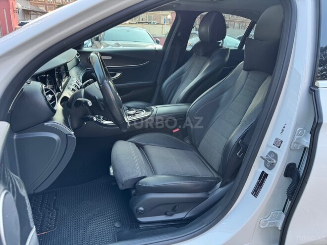 Mercedes E 220 d-10