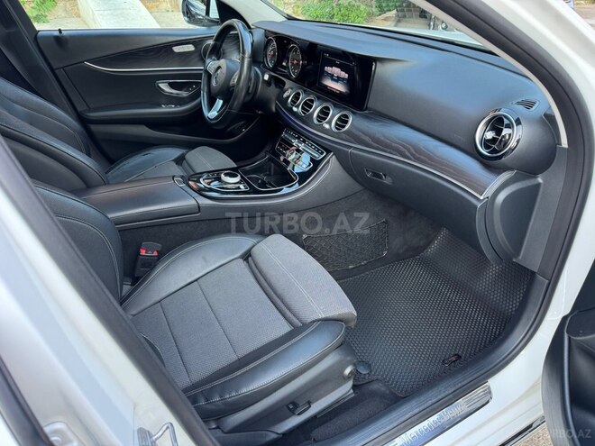 Mercedes E 220 d-16