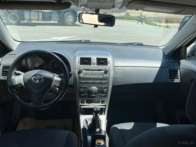 Toyota Corolla-4