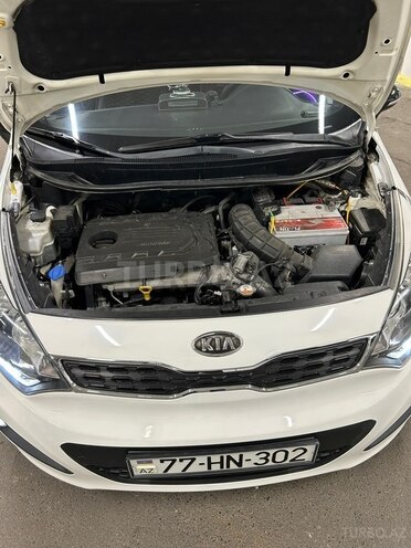 Kia Rio-12