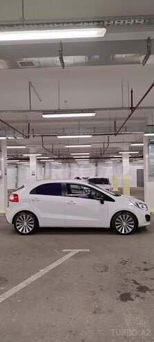 Kia Rio-3