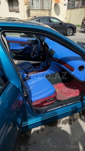 BMW 523-2