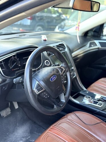 Ford Fusion (North America)-15