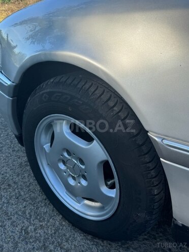Mercedes C 200-9