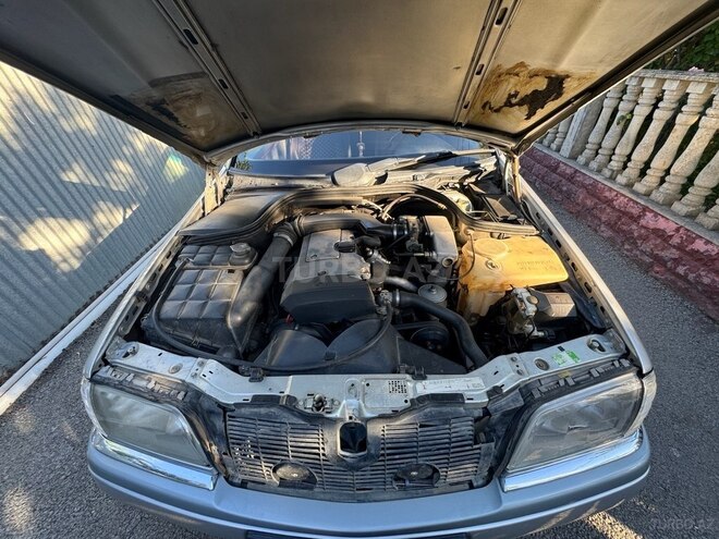 Mercedes C 200-6