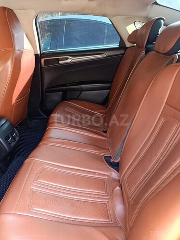 Ford Fusion (North America)-16