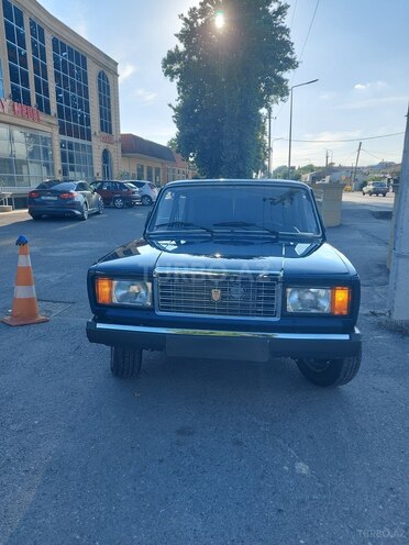 LADA (VAZ) 2107-1